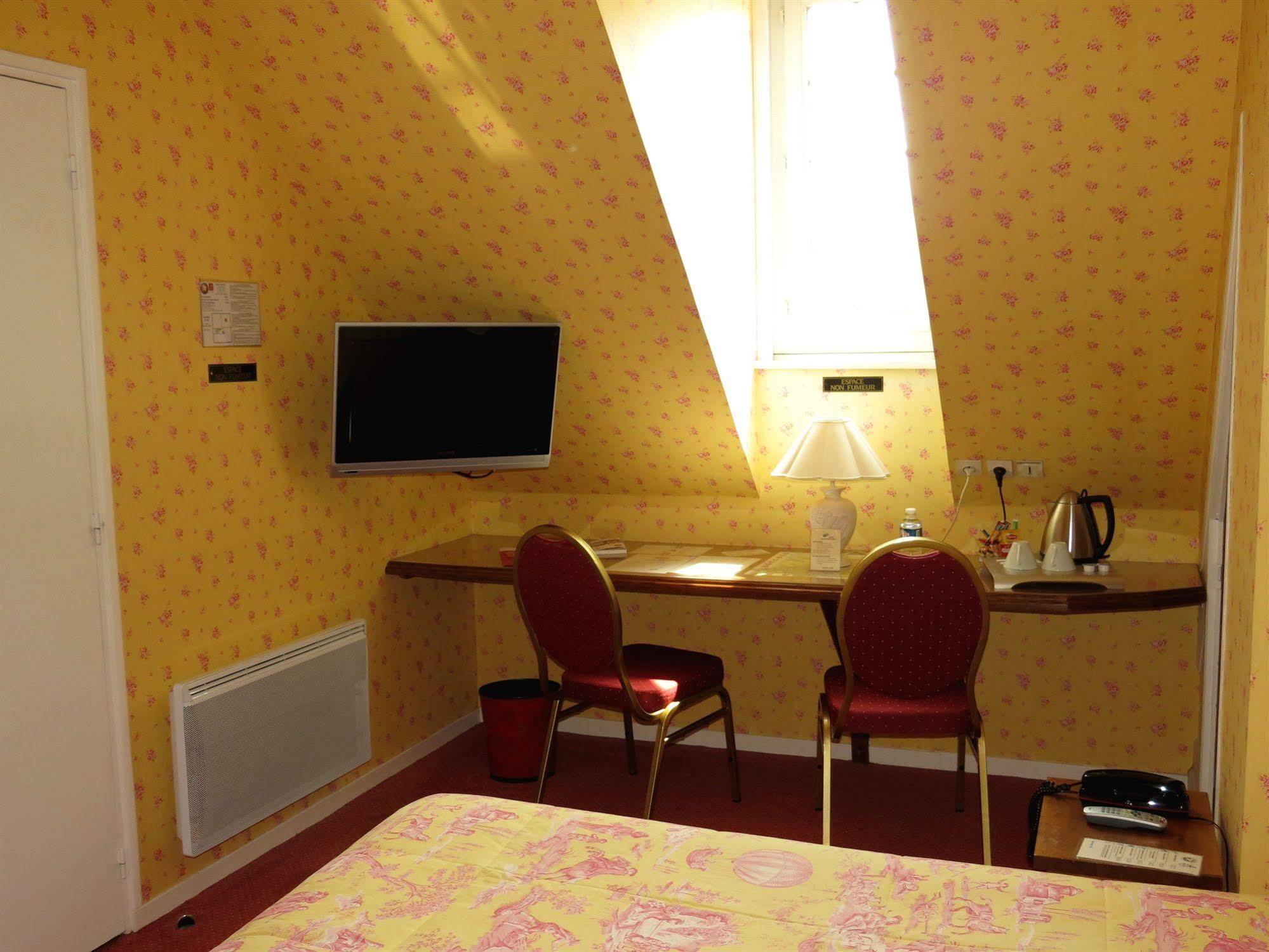 באילול Logis - Belle Hotel, Lille-Ouest מראה חיצוני תמונה