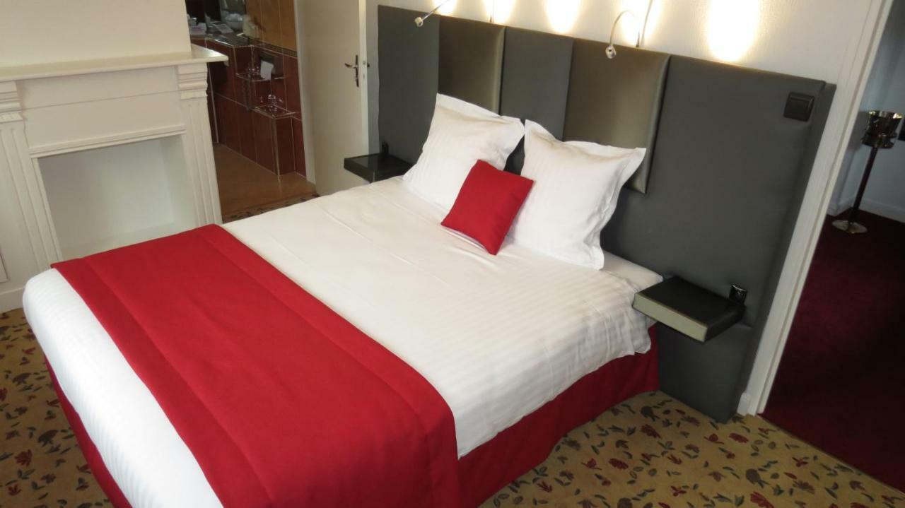 באילול Logis - Belle Hotel, Lille-Ouest מראה חיצוני תמונה